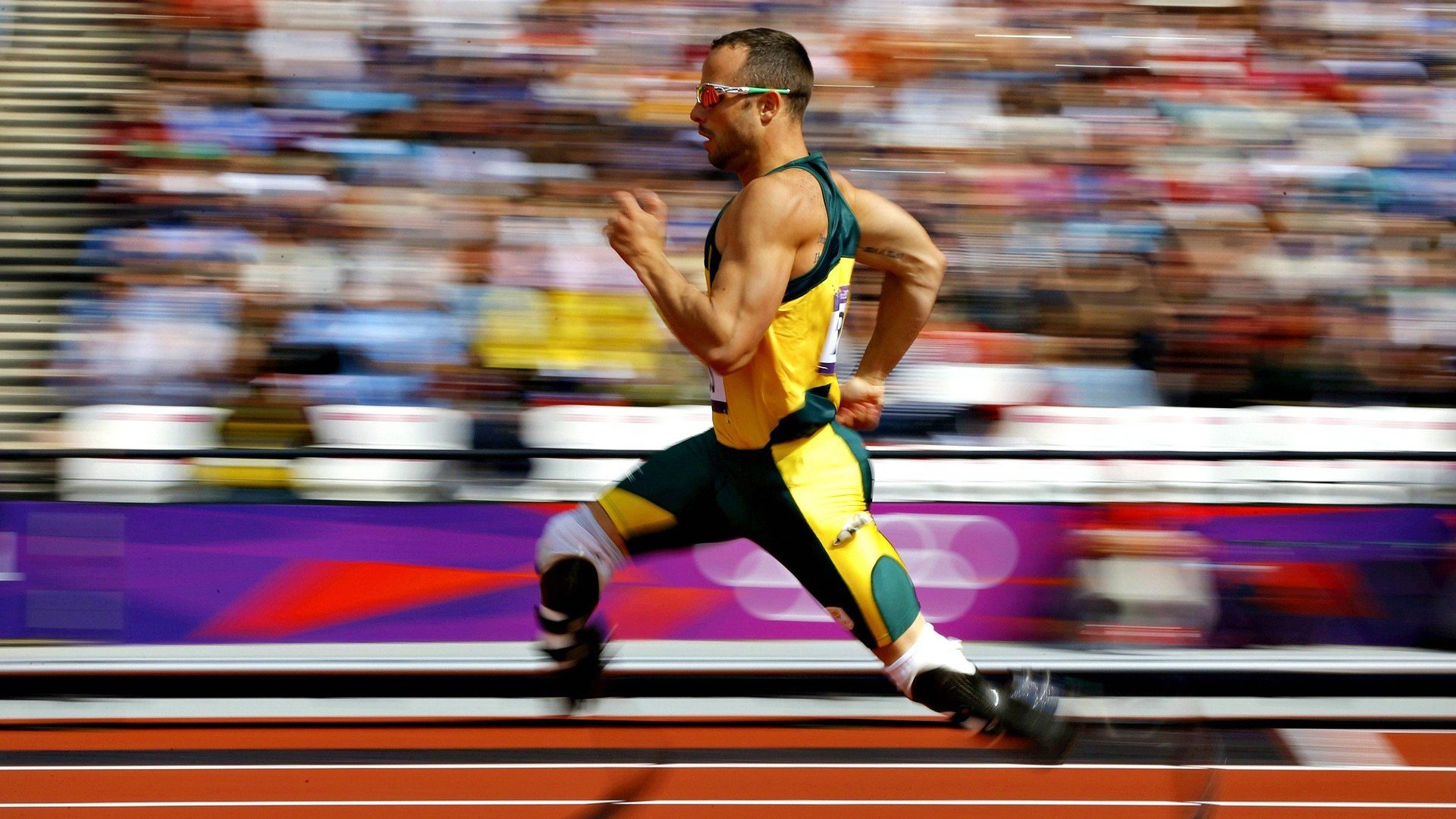 九游体育官网入口-未来足球运动设备融合脑机接口，实现更精准操作